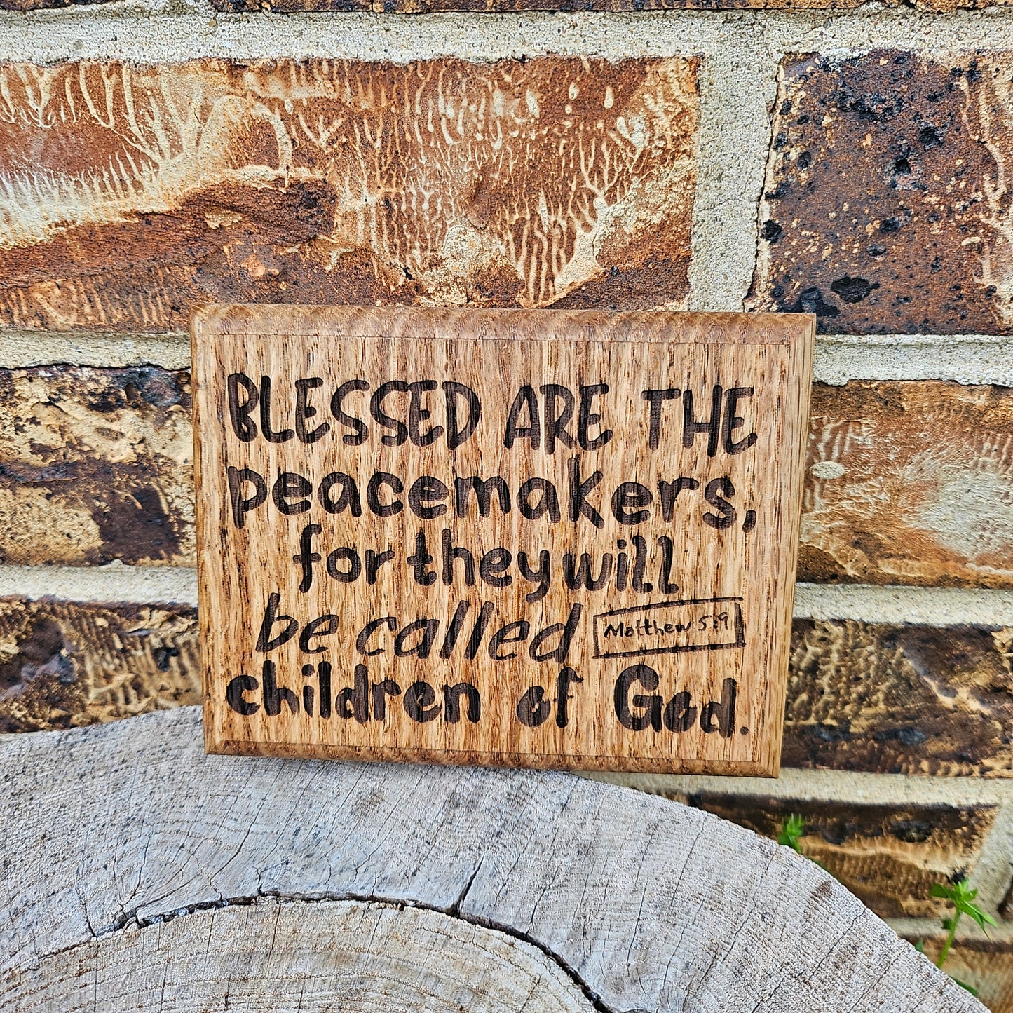 Mini oak plaque from reclaimed pallet hardwood displaying Bible verse Matthew 5:9 - Christian gift ideas, scripture wall art